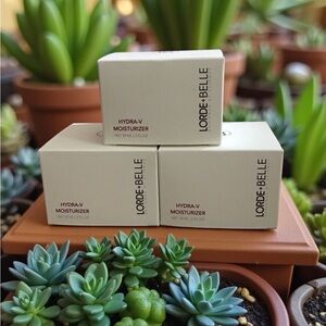 Hydra-V Moisturizer - Elegant White